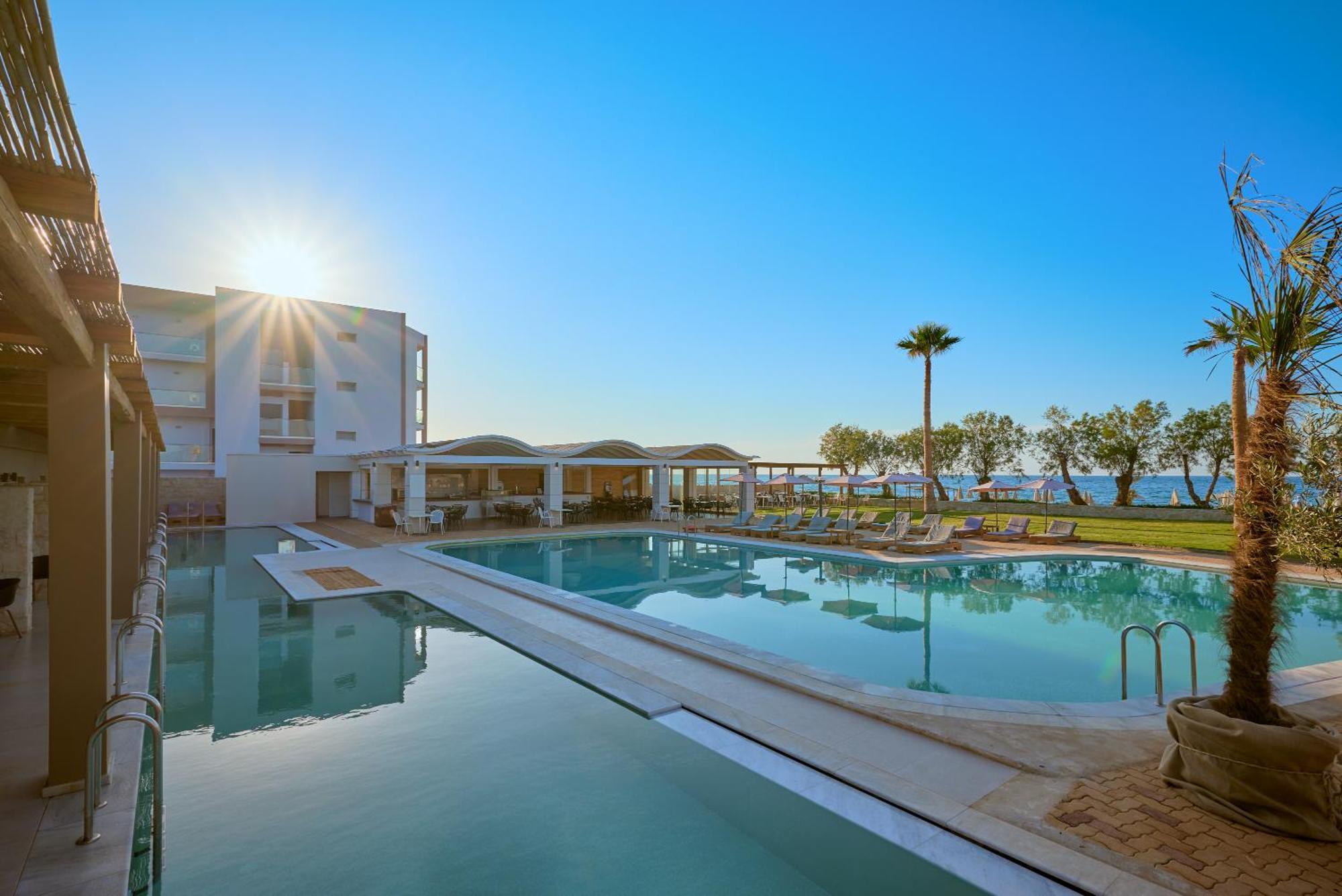 Malia Bay Beach Hotel & Bungalows Eksteriør billede