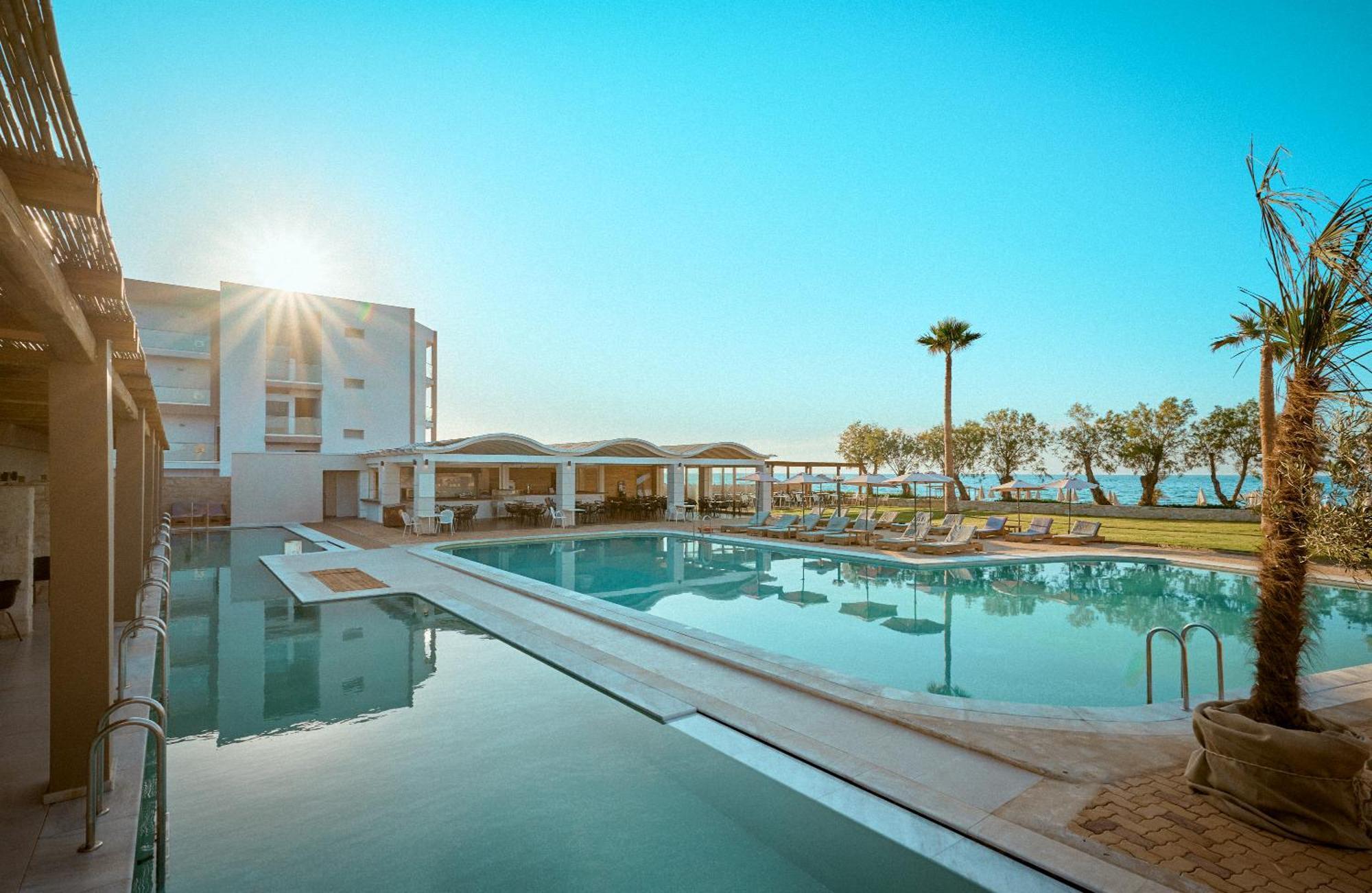 Malia Bay Beach Hotel & Bungalows Eksteriør billede